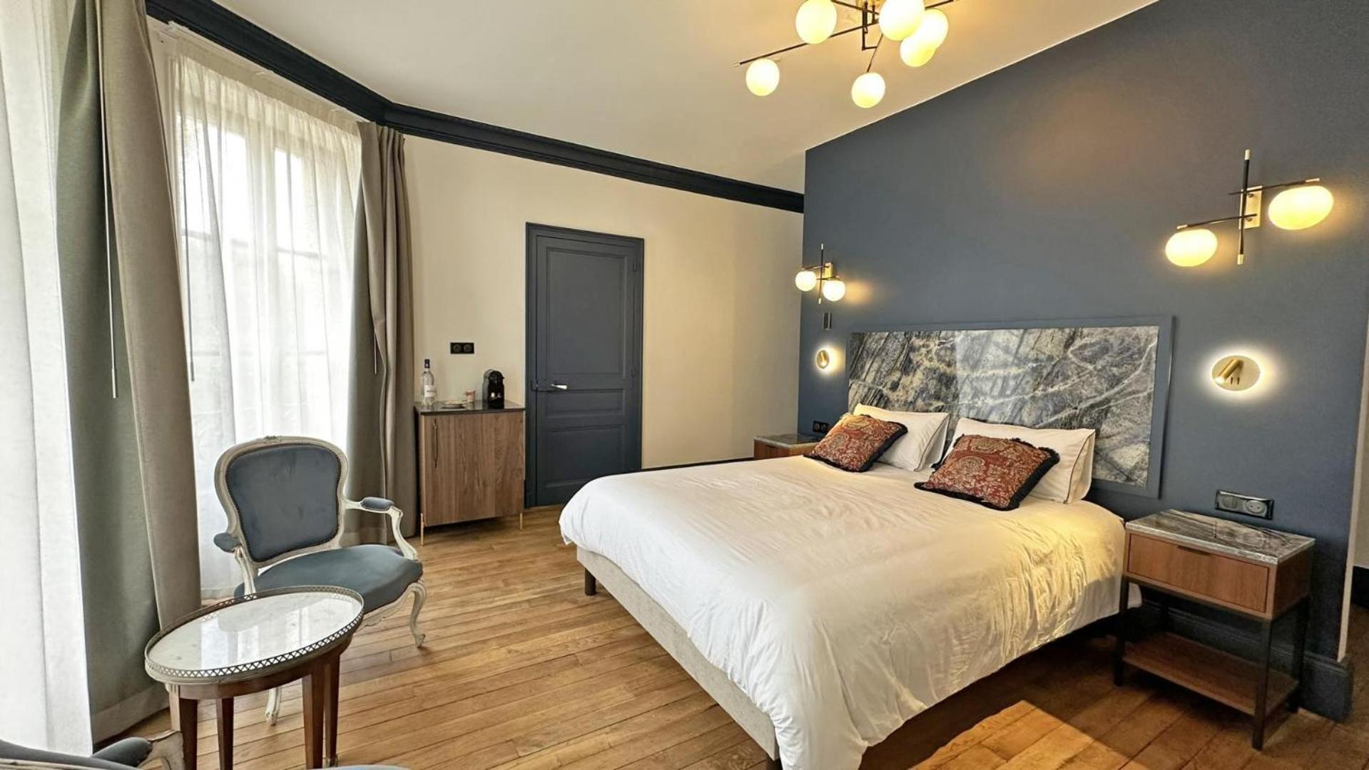 Le Manoir Des Perrieres Rochechouart Exterior foto